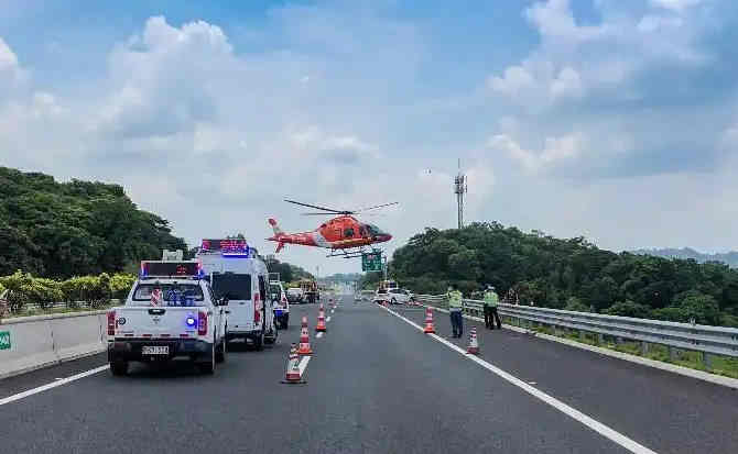 牧野区高速公路汽车救援案例